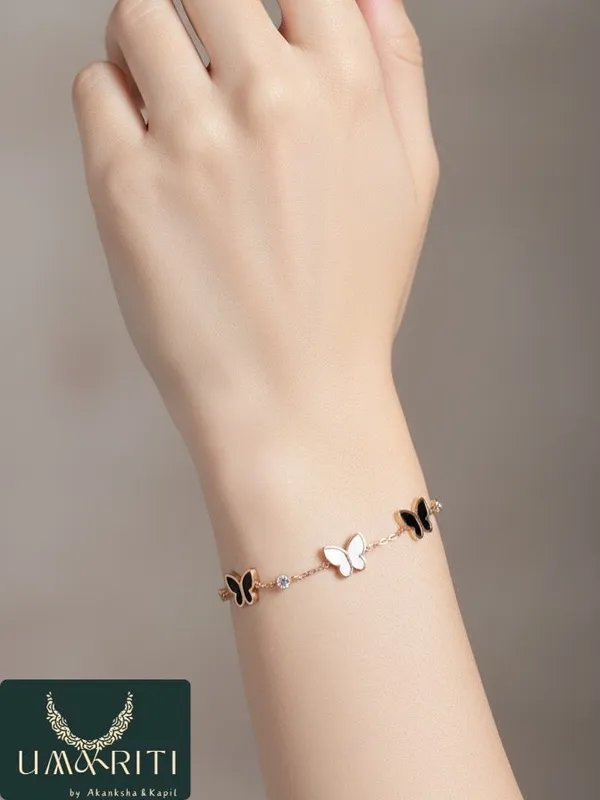 Gold_Butterfly_Charm_Bracelet_For_Women
